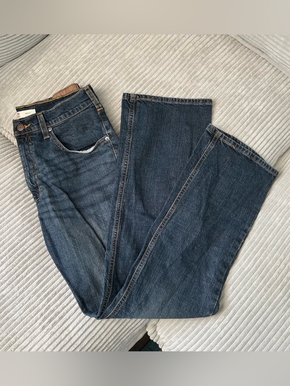 Men’s Levi Classic Dark Wash Bootcut Jeans